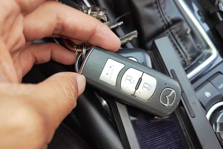 Used Mazda Mazda 3 Axela 2017 Sedan 1.5L Automatic Luxury Model China VI Standard