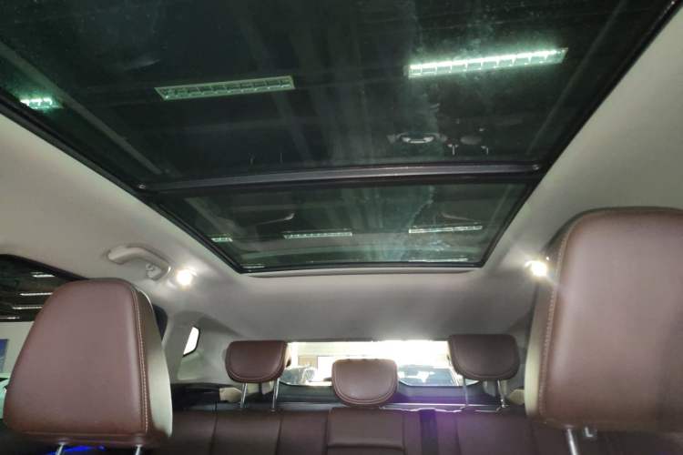 Used Wey VV6 2018 2.0T Two-Wheel-Drive Ultra-Luxury Version China V Standard