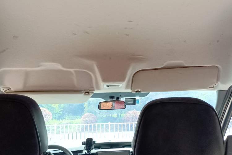 Used Ford Transit Custom 2016 2.2T Short-Wheelbase 6-Seater Mid-Roof Multi-Purpose Vehicle