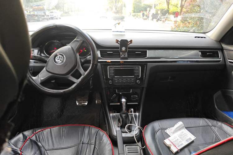 Used Volkswagen C-TREK 2017 230TSI DSG Comfort Version