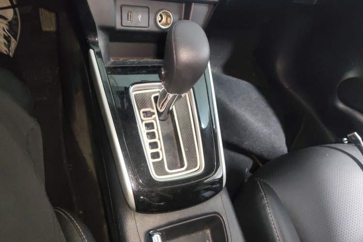 Used Nissan Sylphy 2021 Classic 1.6XL CVT Luxury Edition Gear Lever