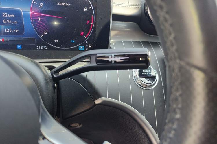 Used Mercedes-Benz C-Class 2022 Restyled C 200 L Sport Edition Gear Lever