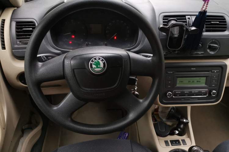 Used Skoda Fabia 2012 1.4L Manual Crystal Edition Steering Wheel