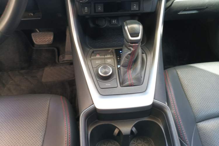 Used Toyota Wildlander New Energy 2021 High-Performance Edition 2.5L Four-Wheel Drive Powerful Version Gear Lever