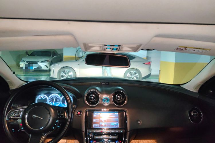 Used Jaguar XJ 2014 XJL 2.0T Two-Wheel-Drive Elegant Business Edition