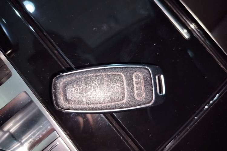 Used Audi A8 2018 A8L 55 TFSI quattro Launch Edition Prestige Model
