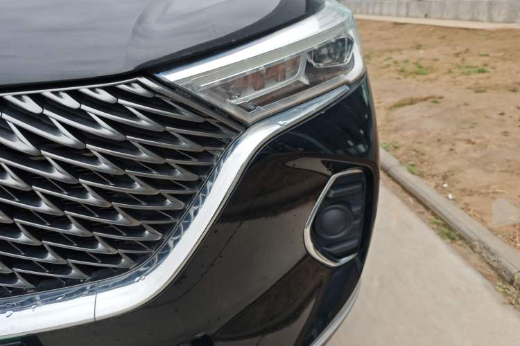 Used Haval M6 2021 PLUS 1.5T DCT Elite Smart Connectivity Model
