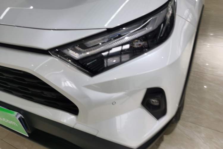 Used Toyota RAV4 2023 Dual-Engine 2.5L E-CVT Two-Wheel Drive Elite Plus Edition Left Front Headlight