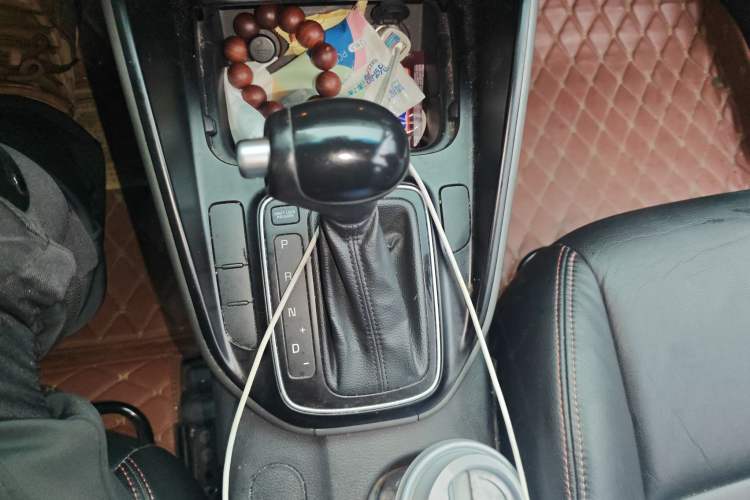 Used Kia Carens 2013 2.0L 5-Seater Automatic Comfort Version China V Standard