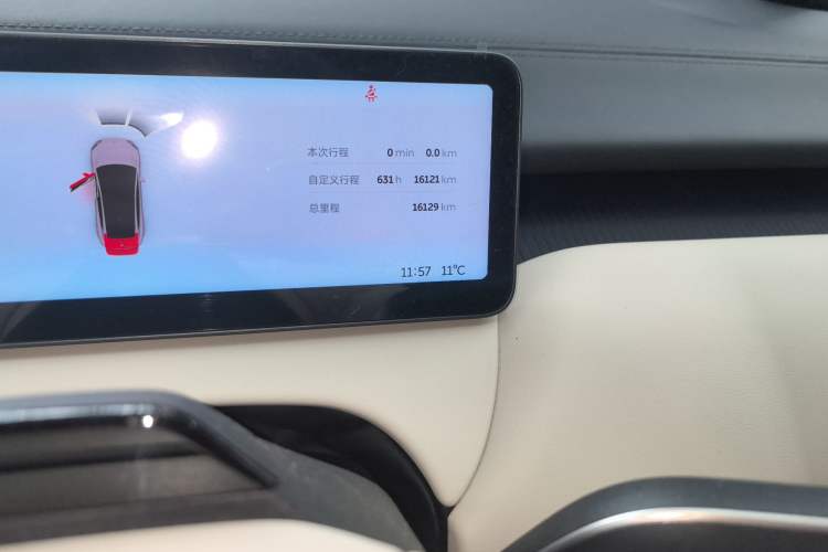 Used Nio ET5 2025 75 kWh