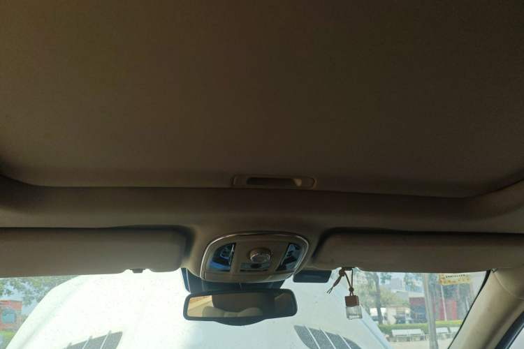 Used Haval H8 2015 2.0T Two-Wheel-Drive Luxury Version