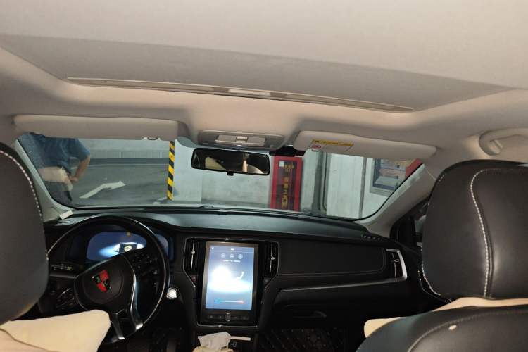 Used Roewe i6 New Energy 2017 45T Hybrid Connect & Smart Enjoyment Edition Headliner