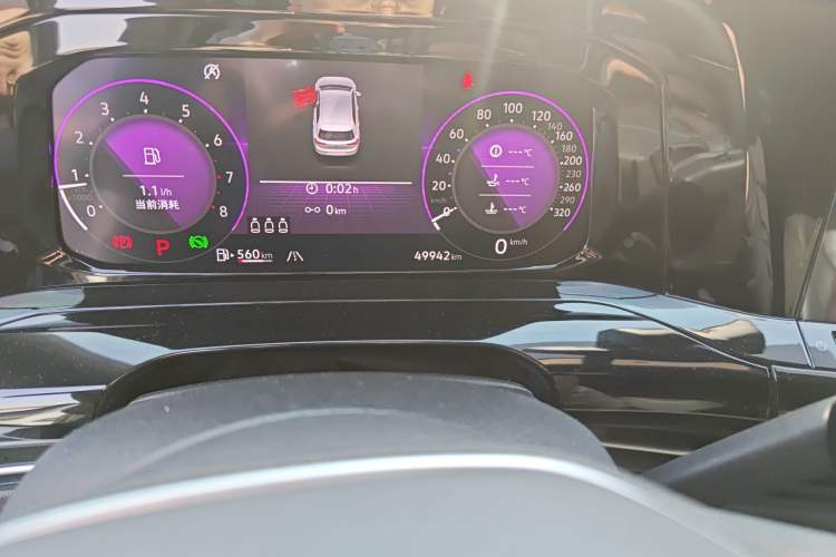 Used Volkswagen Golf 2023 280TSI DSG R-Line Lite Odometer Close Up