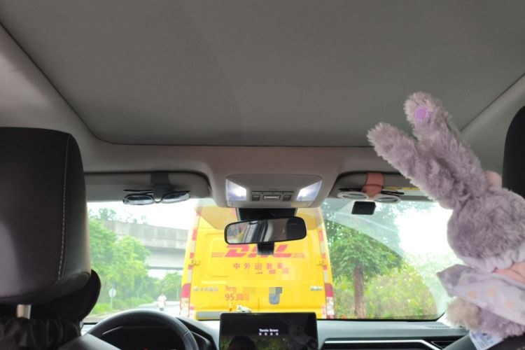 Used Toyota RAV4 2023 2.0L CVT Two-Wheel Drive Fashion Plus Edition Headliner