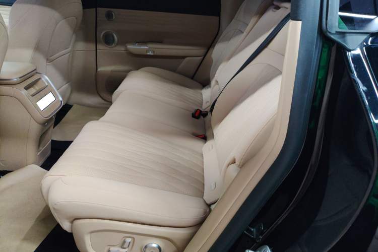 Used EXEED Star Era ET 2024 Extended-Range 240 Ultra All-Wheel Drive
