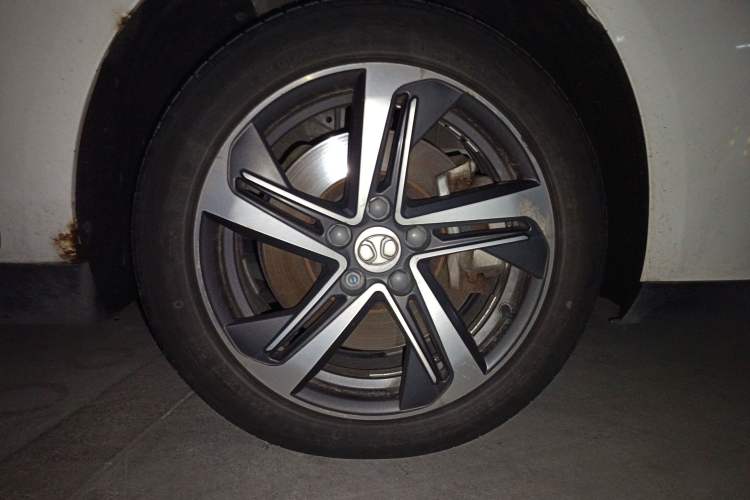 Used BAIC Beijing EU5 2019 R500 Smart Wind Edition