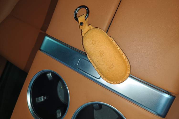 Used Li Auto L8 2023 Pro Model Interior 1