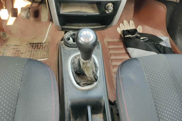 Used CHANGAN CX20 2014 1.4L Manual Sport Version China IV Standard