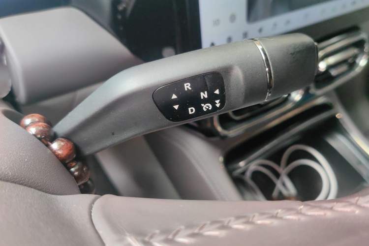 Used Leapmotor C11 2023 Range-Extended 285 Smart Enjoyment Edition Gear Lever