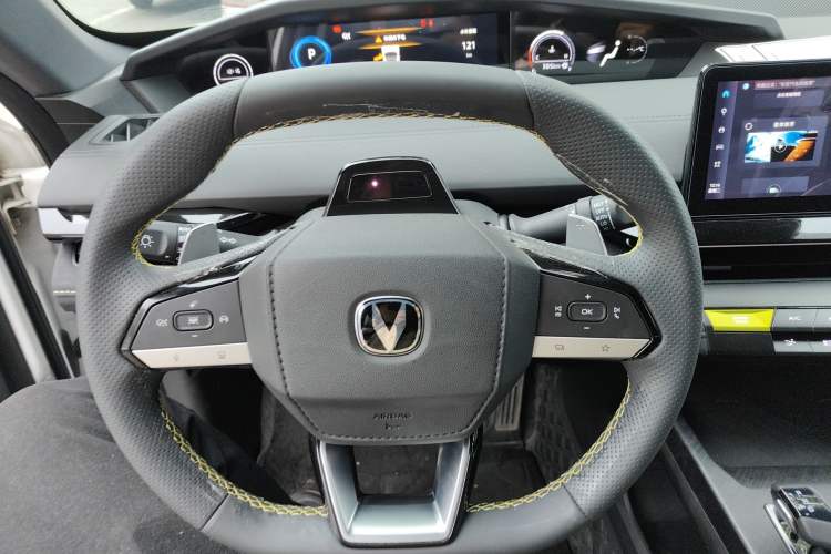 Used CHANGAN UNI-V 2022 2.0T Leading-Speed Edition

