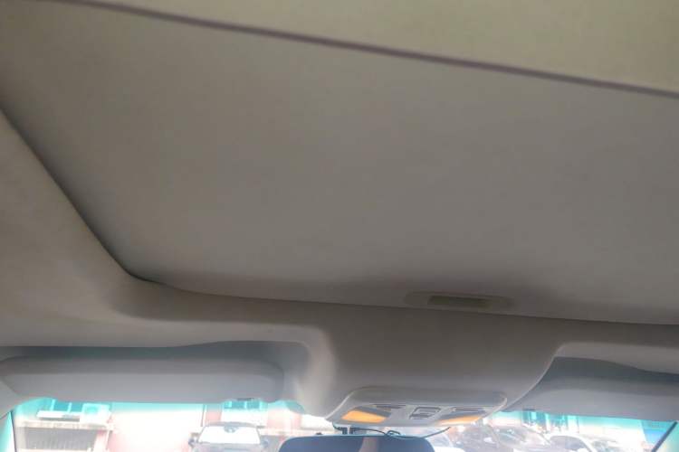 Used SWM X7 2016 1.8L Manual Luxury Edition 7 Seats
