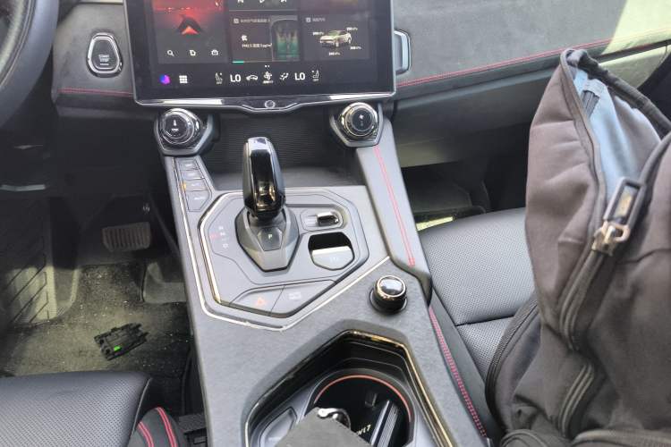 Used Lynk & Co 05 2020 2.0TD Four-Wheel Drive HypeHalo