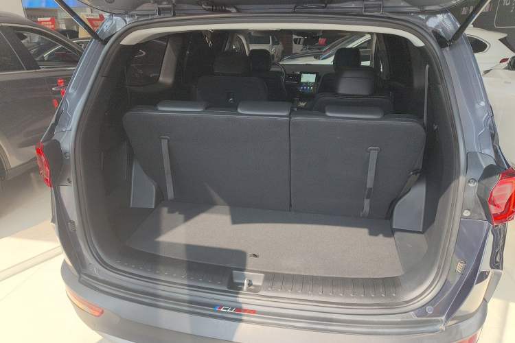 Used Hyundai Custo 2021 270TGDi Prestige LUX Trunk