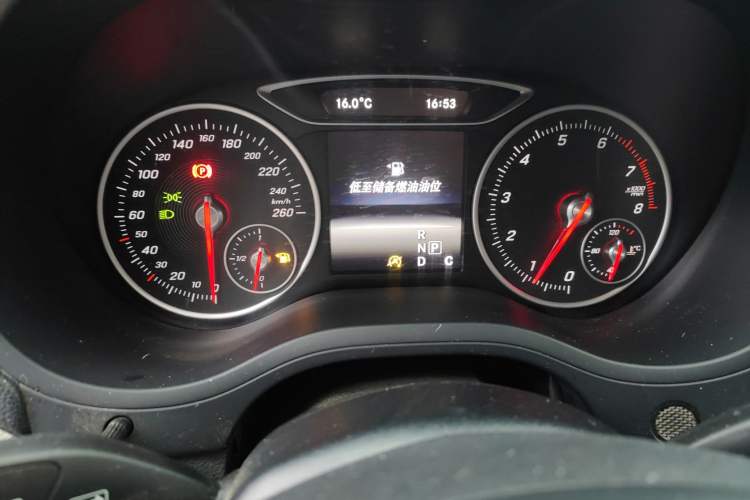 Used Mercedes-Benz B-Class 2015 B 200 Fashion Model
