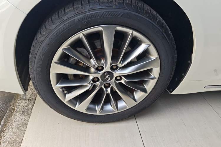 Used Infiniti Q50L 2018 2.0T Enjoyment Version China VI Standard
