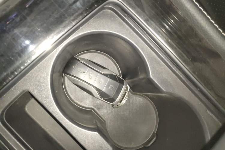 Used BYD Tang 2018 2.0T Automatic SmartConnect Prestige 7-Seater China V Standard