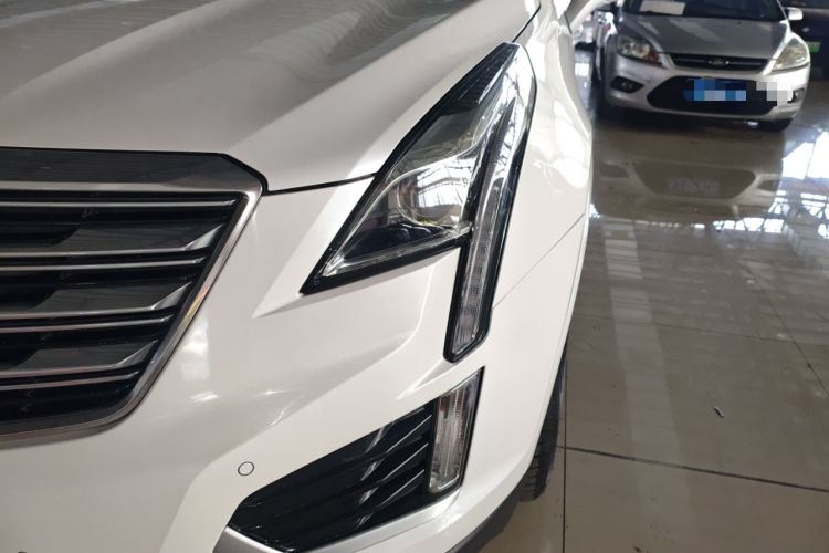 Used Cadillac XT5 2018 25T Luxury Model
