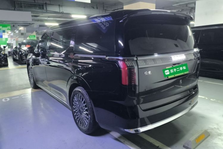 Used Zeekr 009 2024 7-Seater Aisle Version 108 kWh