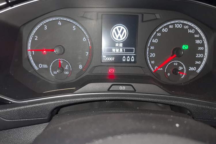 Used Volkswagen T-ROC 2018 280TSI DSG Two-Wheel-Drive Comfort Version China V Standard