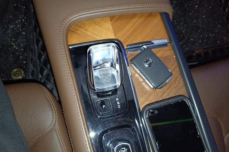 Used Volvo S90 2024 B5 Zhiyi Luxury Edition
