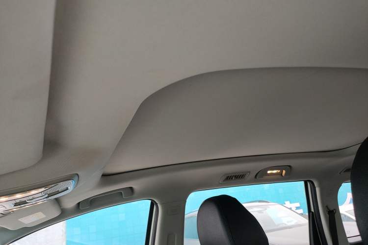 Used GAC Trumpchi M6 2019 270T Automatic Prestige Edition (7-seater) China V Standard Headliner