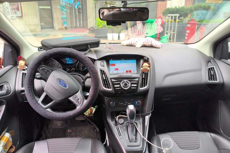 Used Ford Focus 2018 Hatchback Classic 1.6L Automatic Trendy SmartDrive Edition