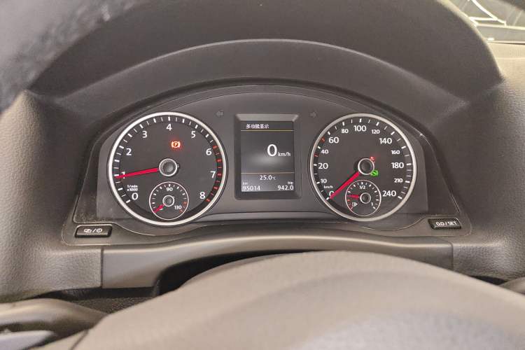 Used Volkswagen Tiguan 2015 1.8TSI Automatic Two-Wheel Drive Luxury Model