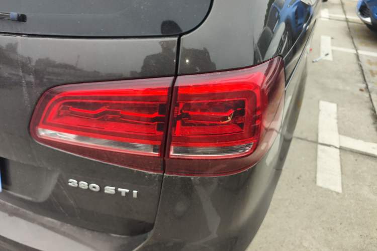 Used Volkswagen Sharan 2016 380TSI Comfort Edition 7-Seater Right Rear Taillight