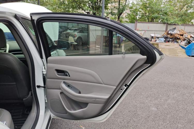 Used Chevrolet Malibu 2014 2.0L Automatic Luxury Edition