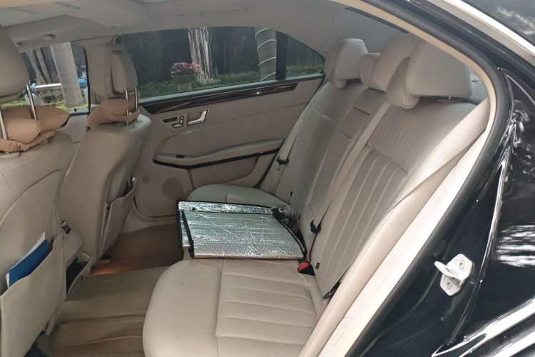 Used Mercedes-Benz E-Class 2014 E 260 L Luxury Model Left Rear Seat