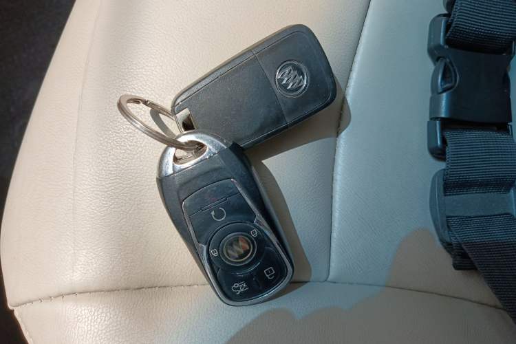 Used Buick GL8 2017 25S Luxury Version China V Standard