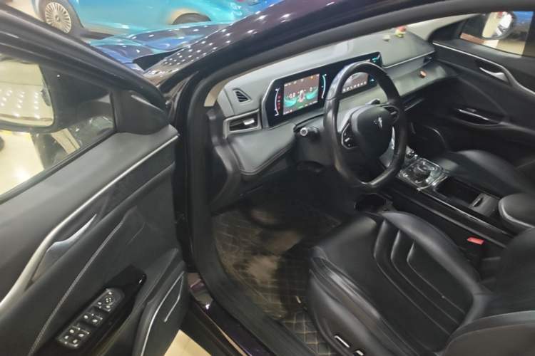 Used NETA U 2022 Zhi 400 Lithium-Nickel-Manganese-Cobalt Energy System Driver Seat