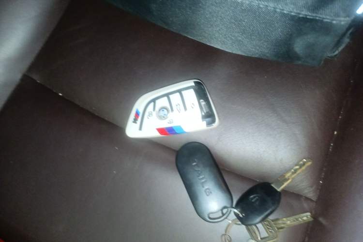 Used BMW 5 Series 2014 525Li Luxury Design Package Vehicle Key