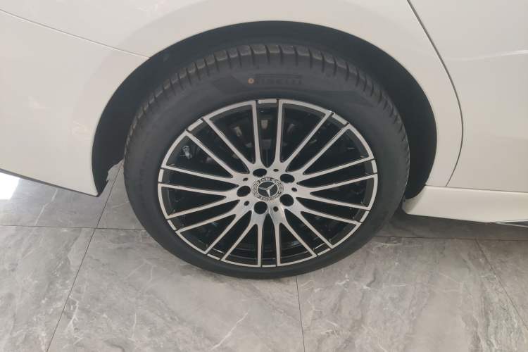 Used Mercedes-Benz C-Class 2025 Facelift C 260 L Sport Edition