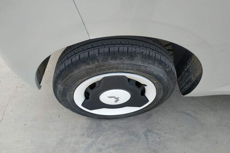 Used Wuling Hongguang MINIEV 2024 3rd Generation 215km Youth Edition Exterior 5