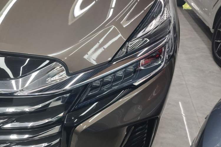 Used Buick GL8 2023 Land Executive Class 652T Luxury Model