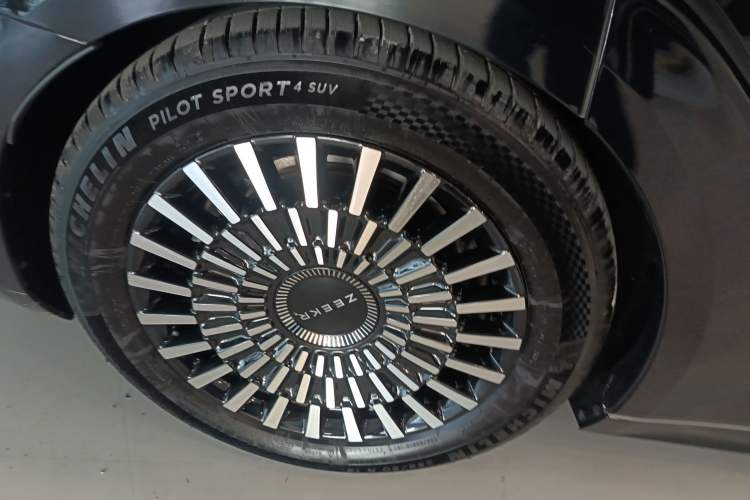 Used Zeekr 009 2022 WE Edition Exterior 5