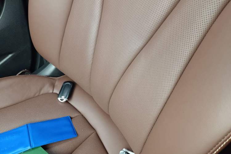 Used Buick Envision 2019 28T All-Wheel-Drive Versatile Sport Flagship Model China VI Standard Interior 1