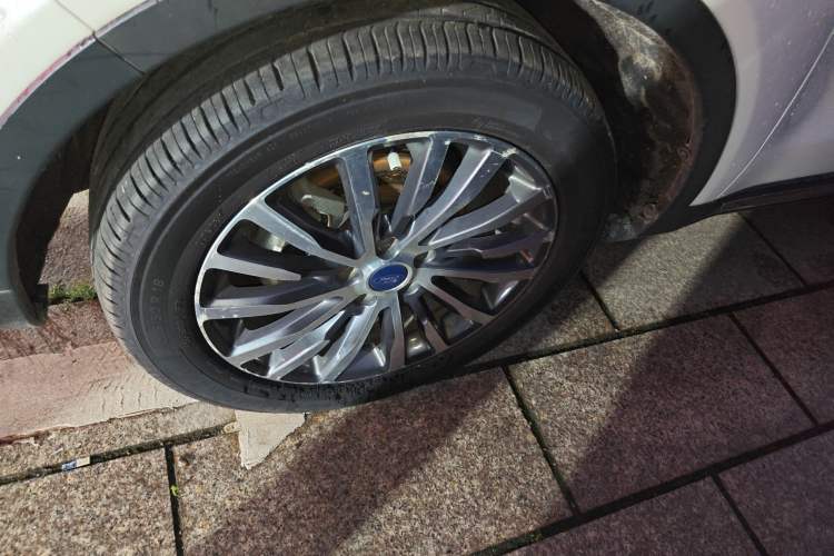 Used Ford Territory 2019 EcoBoost 145 CVT Prestige Model China VI Standard Left Front Wheel Hub