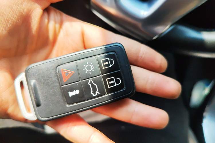 Used Volvo XC60 2017 T5 AWD Smart Range Edition Vehicle Key